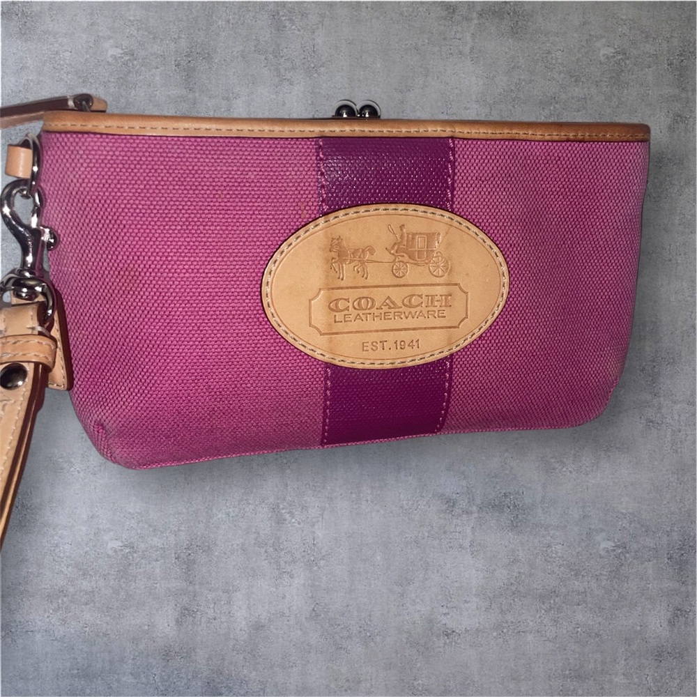 Coach Ltd Ed Anniversary Hamptons Archive pink Canvas Leather Kisslock wristlet